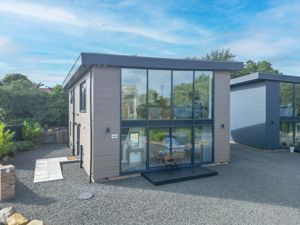 Photo 14- click for photo gallery